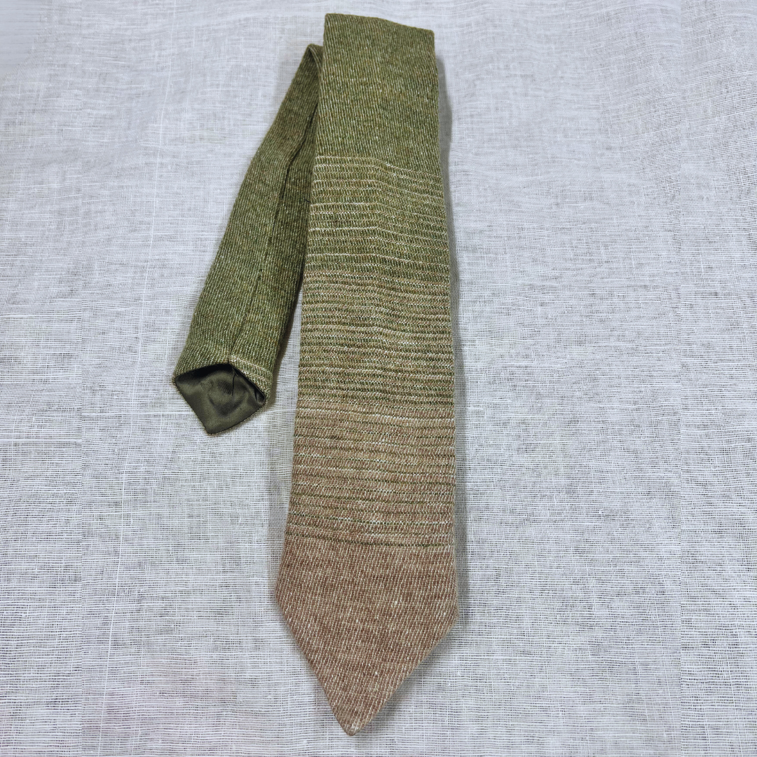 The Fiadh Tie (pronounced "Fee-ah")